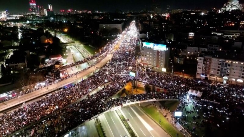 Serbian Students Protest In Overnight Blockade In Belgrade Serbian Students Protest In Overnight Blockade In Belgrade