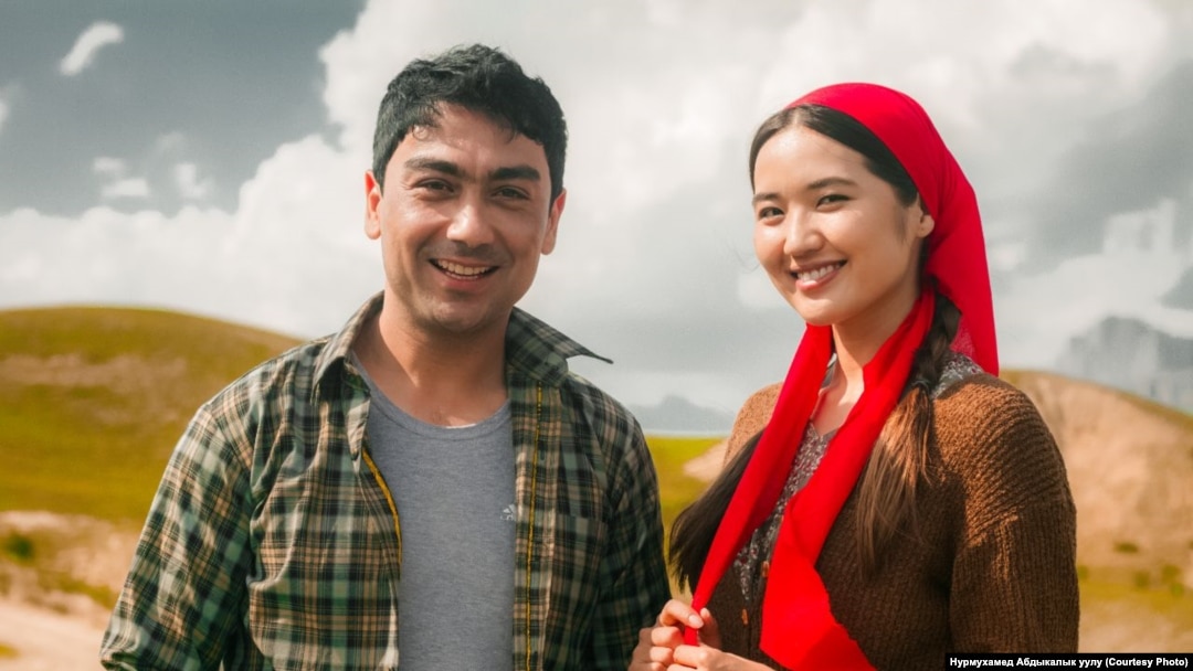 Жалаңаш еврей қыздарының суреттері