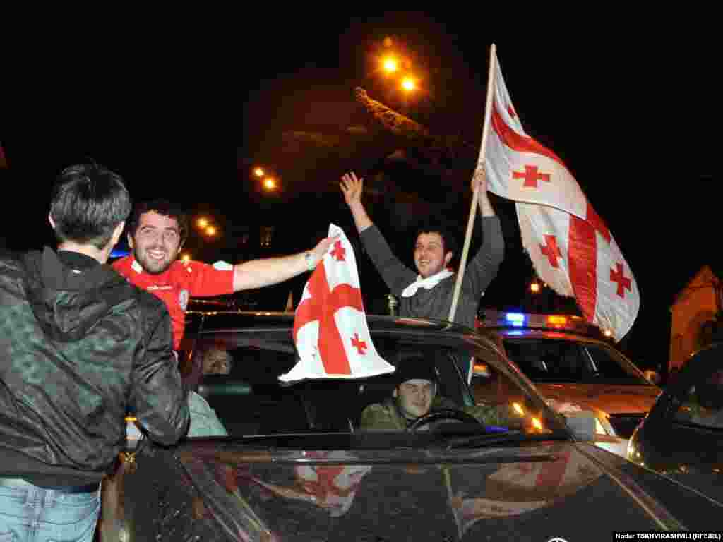 Gruzija - Nogometna reprezentacija Gruzije pobijedila je u Tbilisiju Hrvatsku sa 1:0, u kvalifikacionoj utakmici za Europsko prvenstvo 2012. godine, 26.03.2011.
