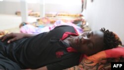 Halas edilen migrant. 