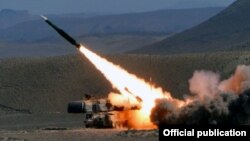 Arxiv fotosu: Azərbaycan ordusunun hərbi təlimlərindən görüntü. 