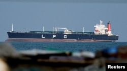 Танкер на якорі в Ормузькій протоці (архівне фото)