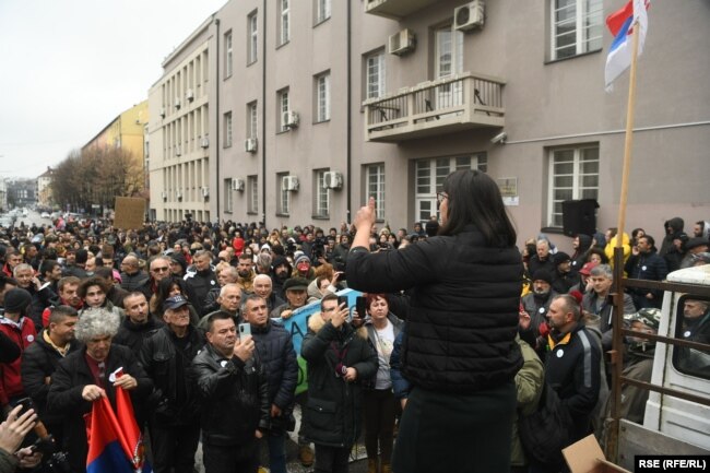 Protesta në Lloznicë më 29 nëntor.