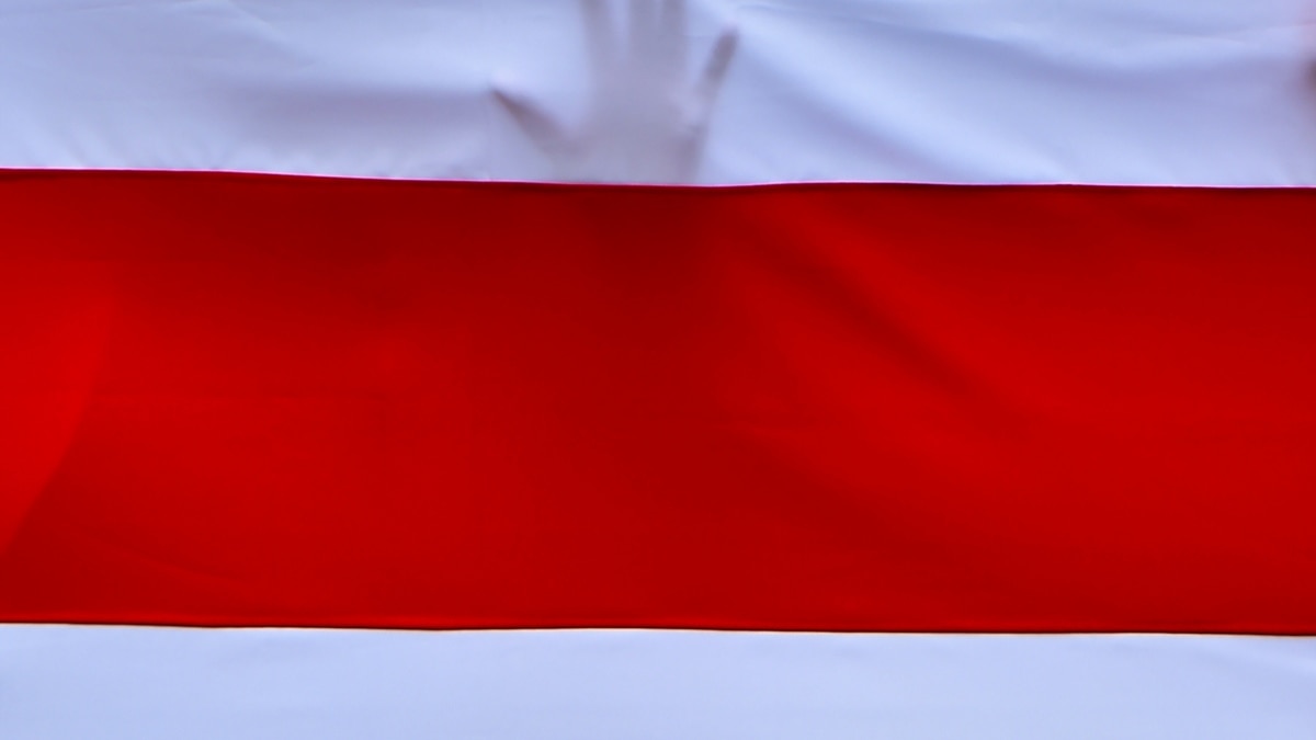 На будівлі Сенату Чехії встановили білоруський прапор