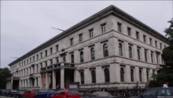 Ҳушдори Чин ба донишҷӯёни тоҷик: "Хобгоҳ ҷойи намозгузорӣ нест"