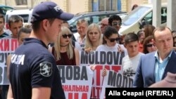 Protest socialist la Curtea Constituțională, Chișinău, 4 iunie 2018.