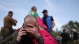 Украинские военные, вернувшиеся из плена в ходе обмена 14 июня