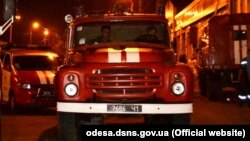 За повідомленнями, пошкоджений автомобіль був обкреєний написами на користь кандидата-свободівця