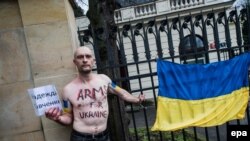 Акція протесту проти агресії Росії в Україні у Празі, 25 лютого 2015 
