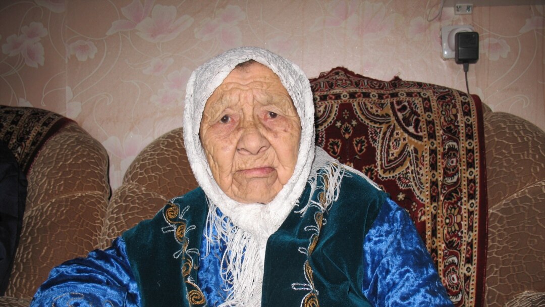 Бөксені қорлау порно