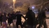 Police Arrest Activists Placing Christmas Tree in Yerevan