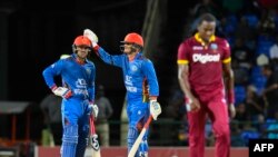 د افغانستان او ویسټ انډیز ترمنځ دا مسابقې د هند په لکنهو ښار کې روانې دي.

