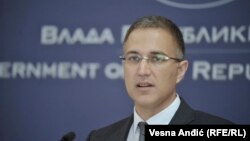 Српскиот министер за внатрешни работи Небојша Стефановиќ 