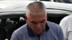 Қувасойда фермер аёл онасини сўккан ҳокимнинг юзига чанг солди, ҳоким аёлни тепди