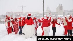 Belaruslar tans edýär. Minsk, 9-njy ýanwar, 2020