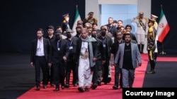 حضور هیئتی از حوثی های یمنی در مراسمی که رسانه‌های حکومتی از آن با عنوان «وداع» با علی خامنه‌ای، رهبر پیشین جمهوری اسلامی، نام می‌برند