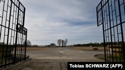 Kapija bivšeg naccističkog koncentracionog logora Zahsenhauzen kod Berlina, 16. april 2020.