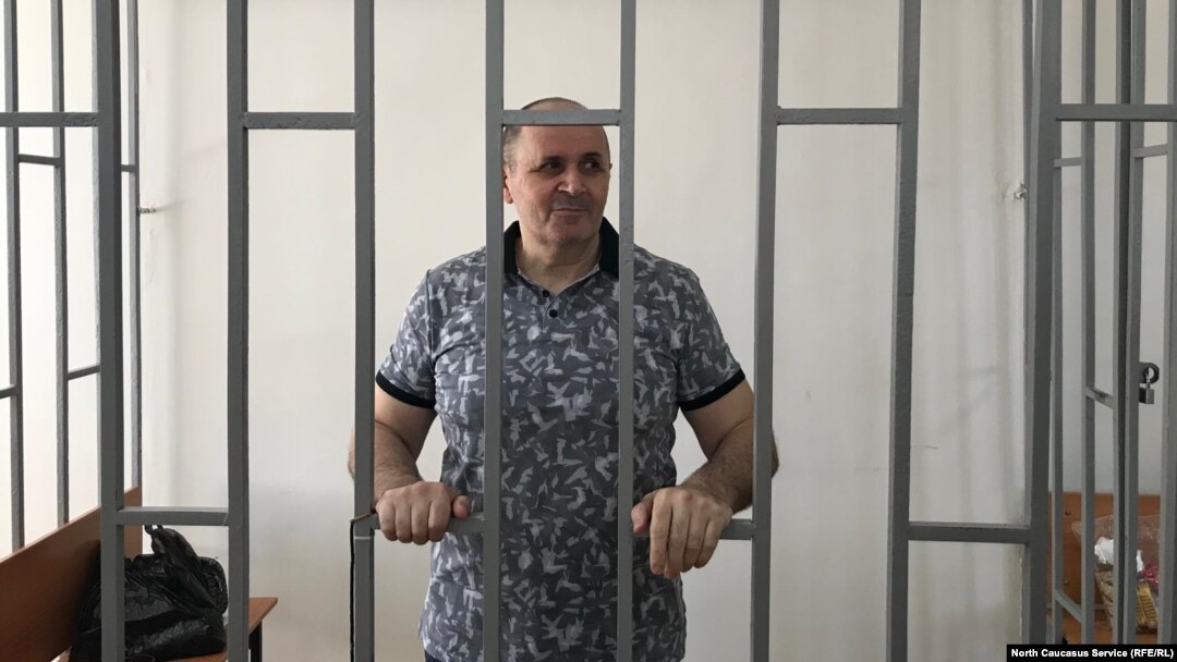 Оюб Титиев на суде
