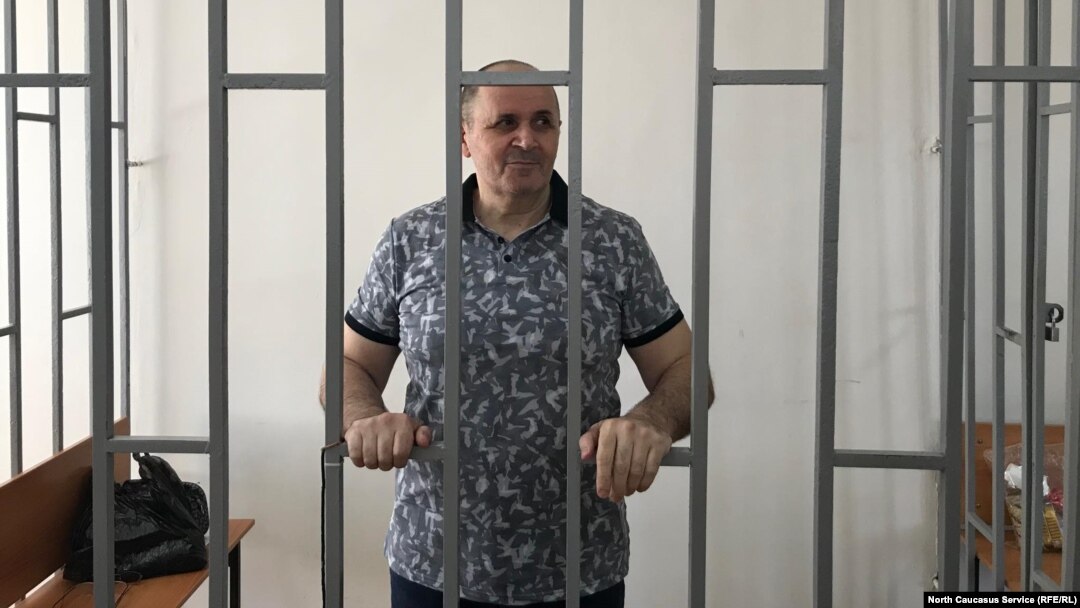 Оюб Титиев 
