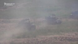 Ukrainian Tank Drills Simulate Eastern Attack