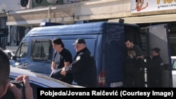 Biznismen Zoran Bećirović i njegov sin Luka Bećirović u pratnji police dolaze na saslušanje u Osnovno državno tužilaštvo u Podgorici