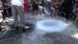 Понад 400 дослідників проводили експерименти у центрі Харкова (відео)