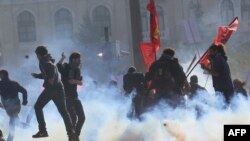 Sukob pro kurdskih aktivista i policije u Ankari 10. oktobra 2016. 