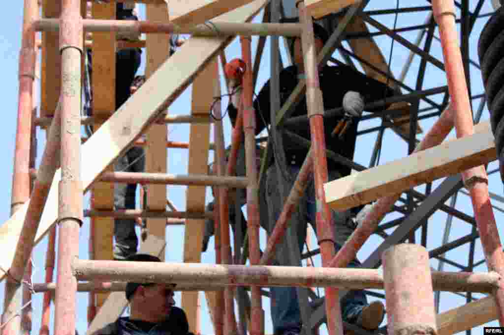 Бомпӯшиҳои рангини Душанбе #18