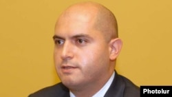 Հայաստանի կրթության և գիտության նախարար, իշխող Հանրապետական կուսակցության փոխնախագահ Արմեն Աշոտյան, արխիվ
