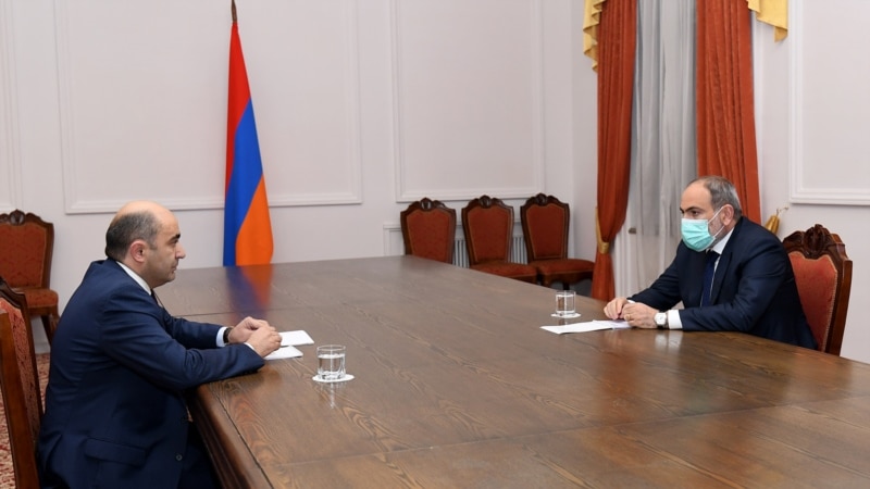 Армения: бийлик менен оппозиция сүйлөшүүсү жыйынтыксыз аяктады