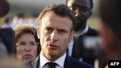 Emmanuel Macron, vorbind luni la sosirea într-o vizită în Guiana franceză, a spus că președintele rus Putin a făcut o greșeală încercând să dea vina pe ucraineni pentru atacul de la Crocus City Hall. 