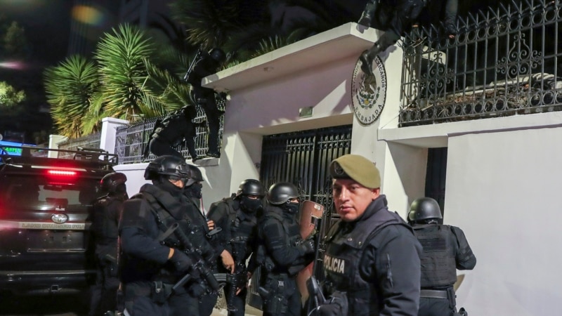 حمله پلیس اکوادور به سفارت مکزیک؛  مانوئل لوپز دستور تعلیق روابط  را صادر کرد