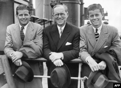 Шашты қыздардың жеке порно фотолары