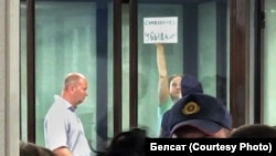 Поліна Шарендо-Панасюк в залі суду, Брест, червень 2021 року