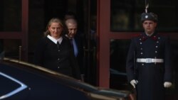 Деница Сачева излиза от президентството, където отиде сама от името на ГЕРБ на консултации с държавния глава Румен Радев, 15 декември 2025 г.