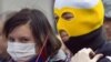 Националистически настроенную молодежь власти часто склонны называть простыми "хулиганами"