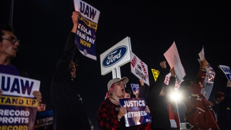 Radnici američke autoindustrije proširuju štrajk