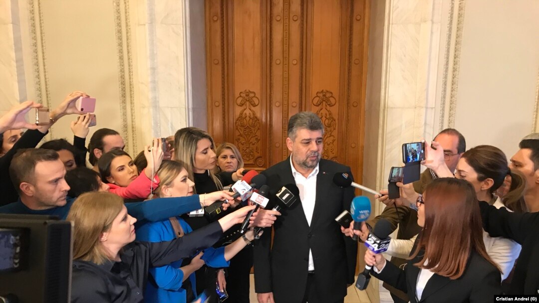 Social-democrații testează mai multe scenarii pentru a evita anticipatele. 