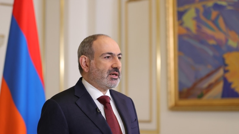 Ermenistanyň premýer-ministri işden çekilip, irki parlament saýlawyna ýol açýar