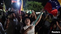 Венесуэльцы в Колумбии отмечают свержение Мадуро№ і января әқә, года