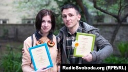 Лауреати літературної премії «Смолоскип» Оксана Гаджій та Лесик Панасюк 
