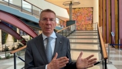 Latvian President: Putin Still Believes He Can Win In Ukraine