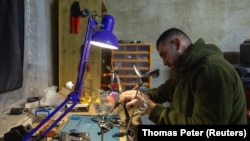 Підготовка до запуску дронів на Покровському напрямку, 4 листопада 2025 року