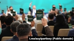 "Ауыл" партиясының кезектен тыс XXVI сиезінде делегаттар дауыс беріп жатыр. Астана, 6 шілде, 2026 жыл
