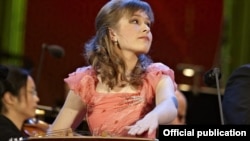 Аляксандра Дзенісеня, фота <a href="http://www.youngmusicians.tv/page/vienna-2012">youngmusicians.tv</a>