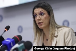 Ministrul Mediului, Diana Buzoianu, într-o conferință de presă susținută la minister în iulie 2025