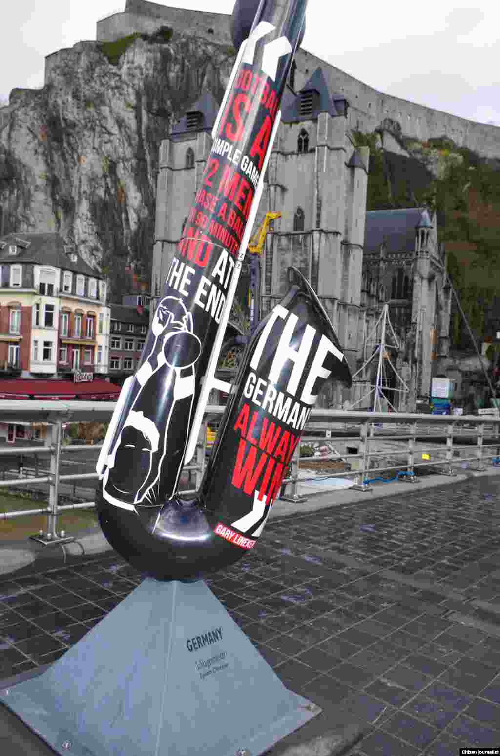 Немцойн пачхьалкхара совг1ат т1ехь яздина ду "The Germans always win", аьлча а, "Немцоша гуттар толам боккху". Нурадилов Ханпашина ган дезара иза!