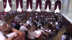 Գյումրիում կառավարման ճգնաժամ կա՞. ավագանու նիստը վերածվեց կոշտ բանավեճի