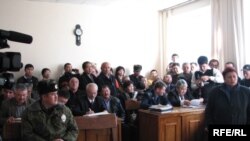 И.Кадырбековдун соту Бишкектин Ленин райондук сотунда өтүүдө 