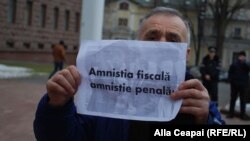 Partide de opoziție protestează împotriva „amnistiei fiscale”